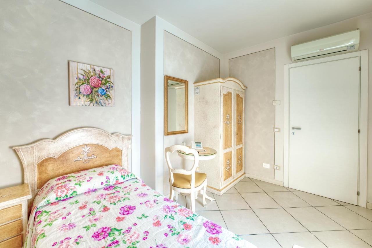 Villa Liberty Boario Terme Dış mekan fotoğraf